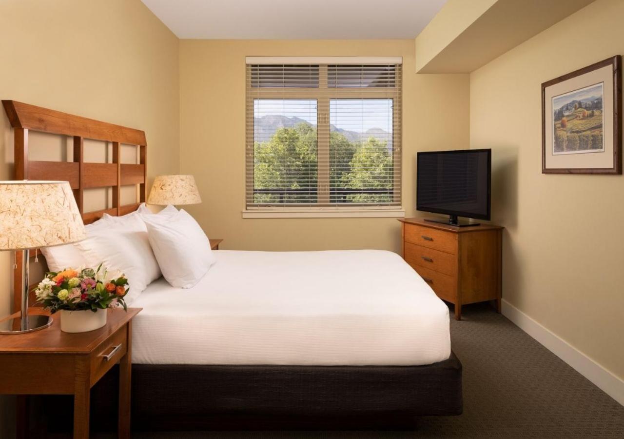 The Cove Lakeside Resort West Kelowna Εξωτερικό φωτογραφία