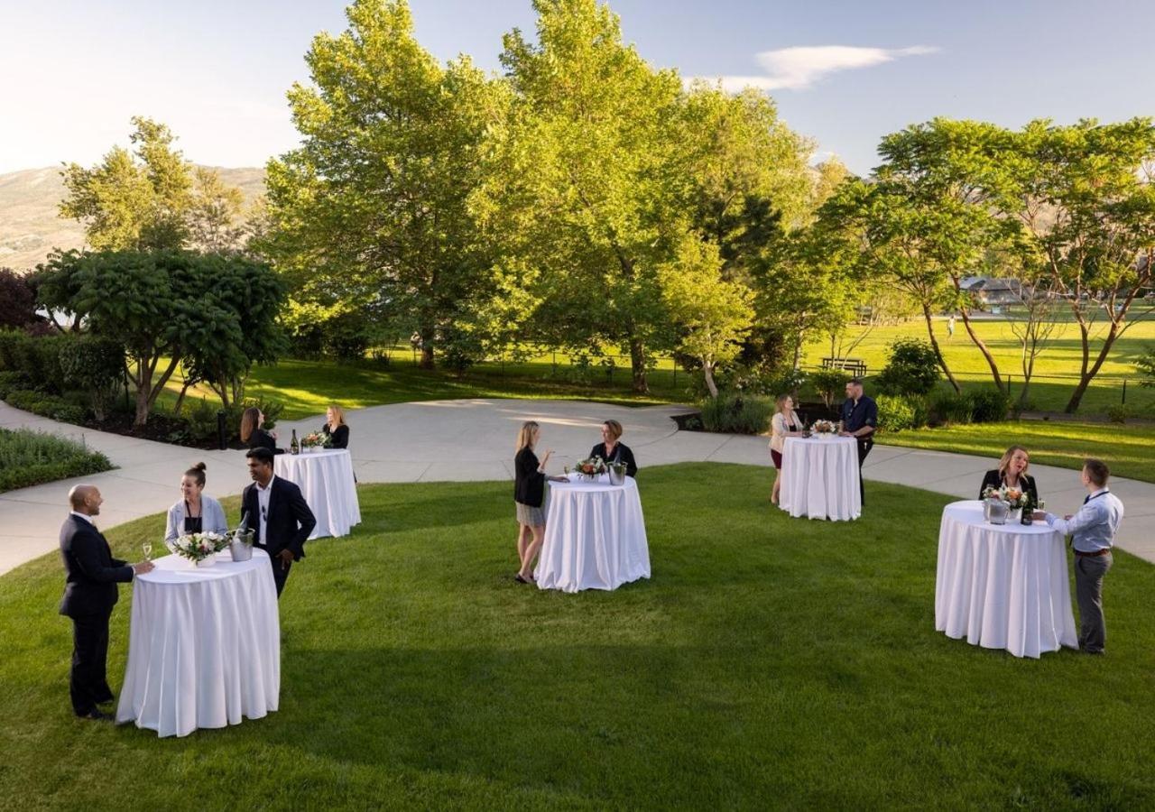 The Cove Lakeside Resort West Kelowna Εξωτερικό φωτογραφία