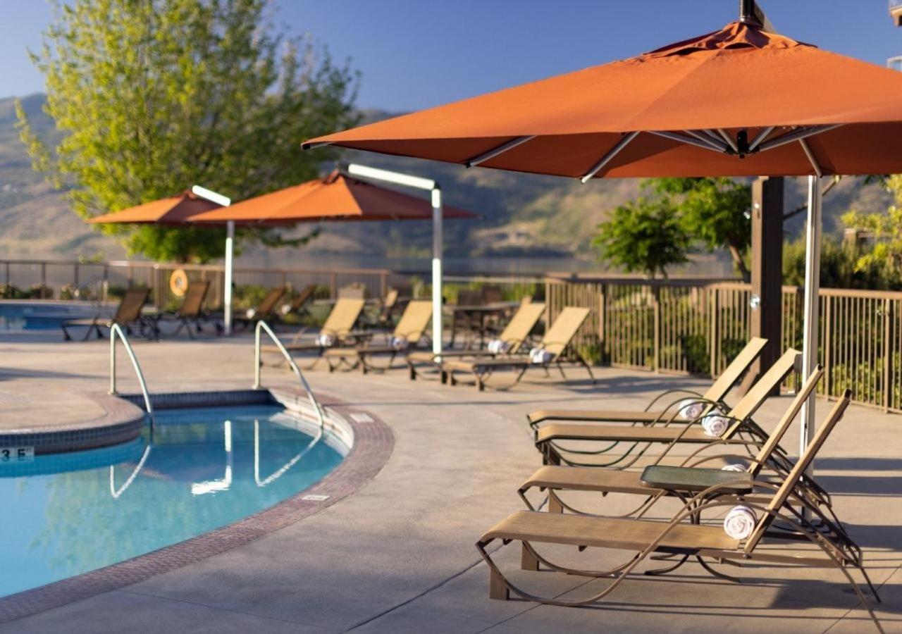 The Cove Lakeside Resort West Kelowna Εξωτερικό φωτογραφία