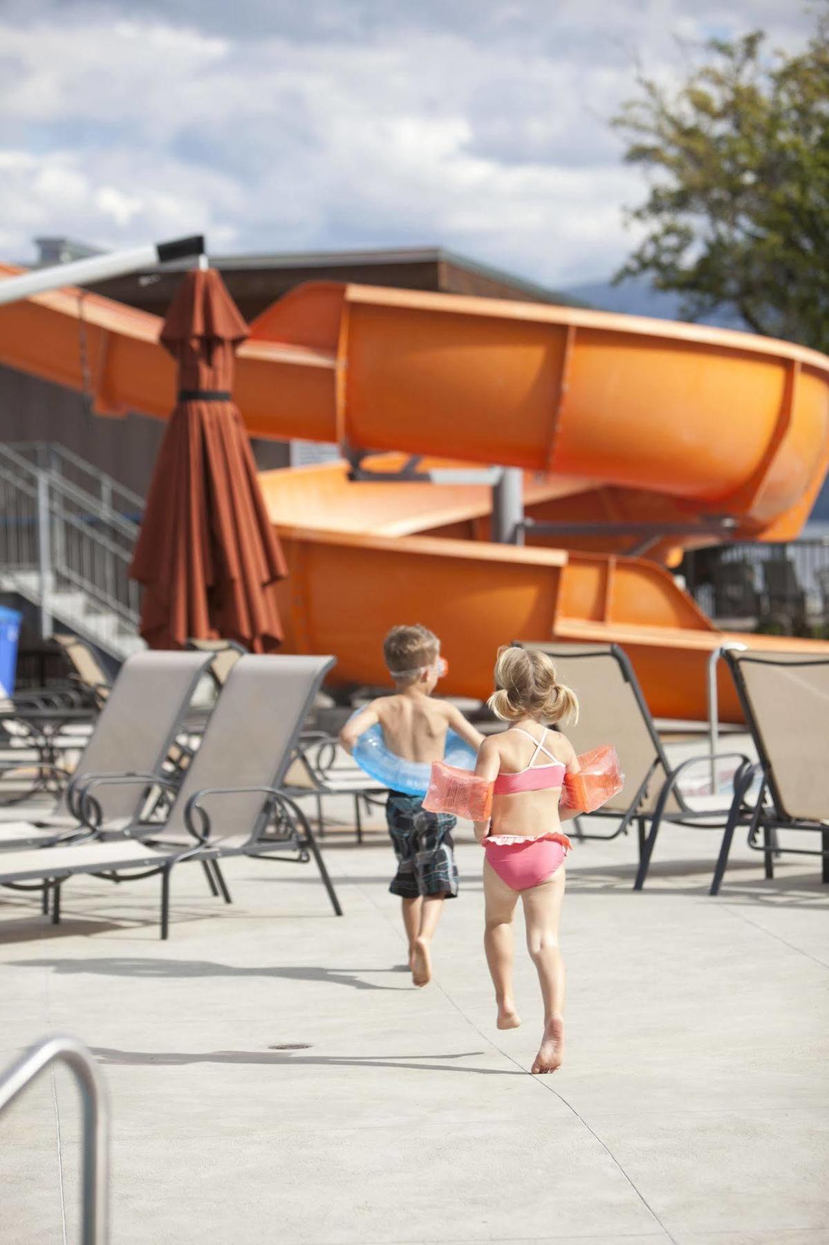 The Cove Lakeside Resort West Kelowna Εξωτερικό φωτογραφία